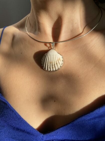 Ivory Shell Choker